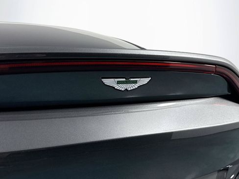 Used 2020 Aston Martin V8 Vantage Coupe RWD image 42