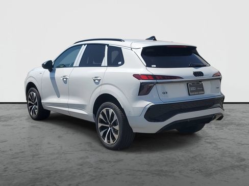 New 2026 Audi Q3 quattro 2.0T AWD/4WD image 3