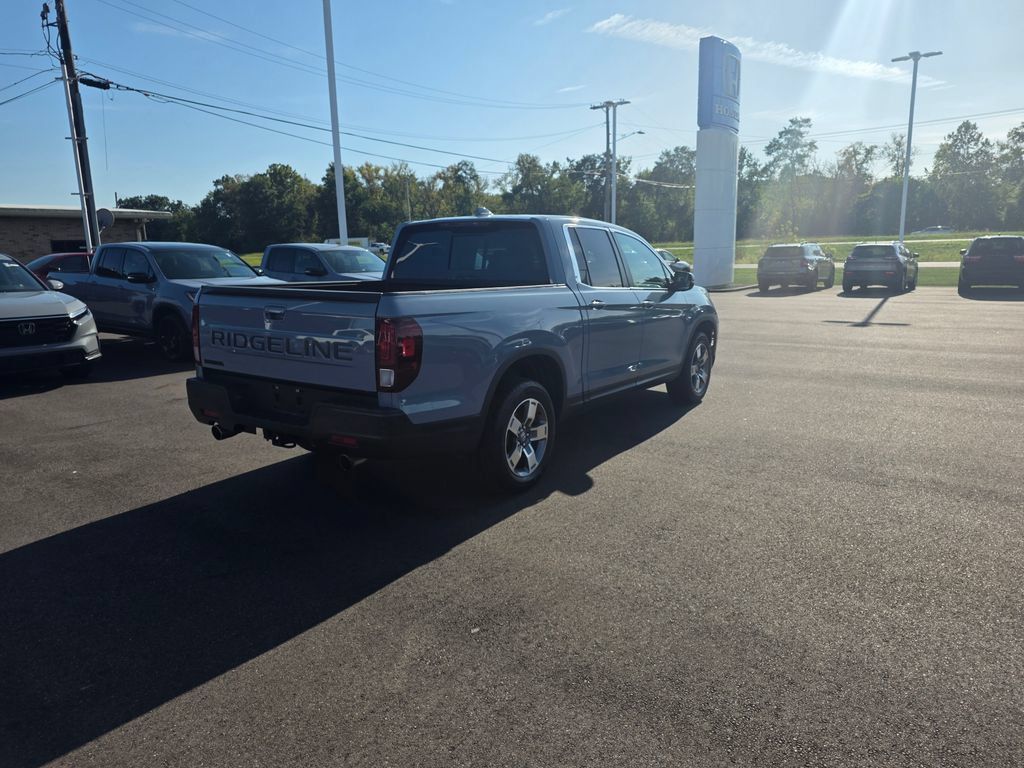 Certified 2025 Honda Ridgeline RTL image 3