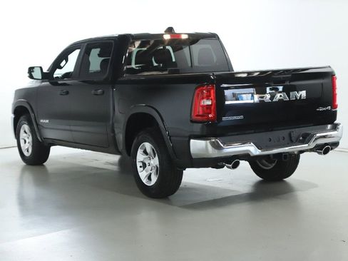 Used 2025 RAM 1500 Big Horn AWD/4WD image 41