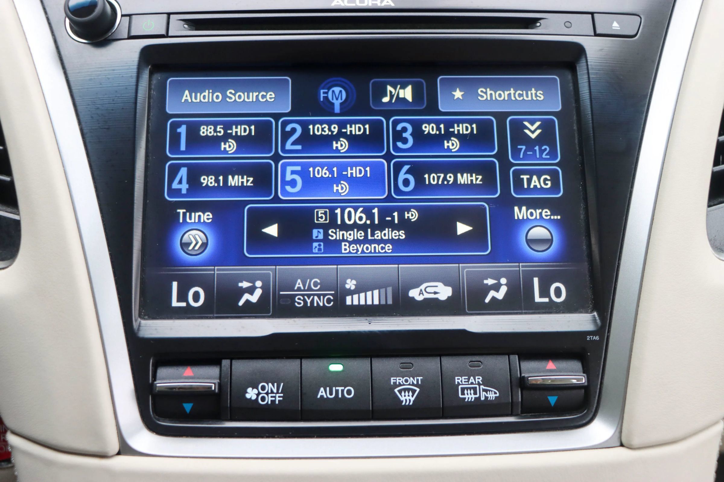 Used 2017 Acura RLX w/ Technology Package FWD image 38