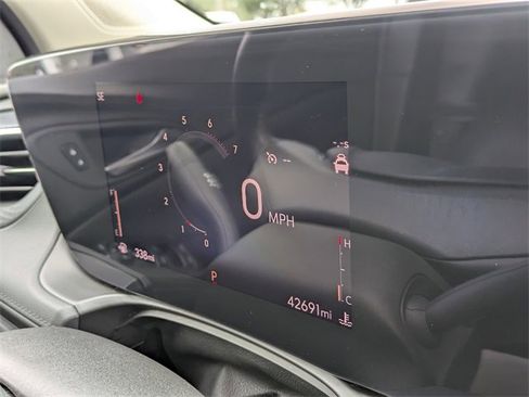 Used 2024 Buick Encore GX Sport Touring image 29