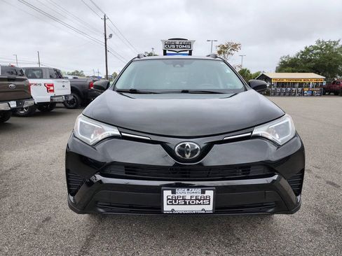 Used 2018 Toyota RAV4 LE w/ All Weather Liner Package image 8
