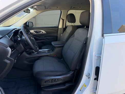 Used 2018 Chevrolet Traverse LT FWD image 10