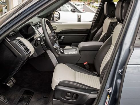 Certified 2023 Land Rover Discovery S R-Dynamic AWD/4WD image 14