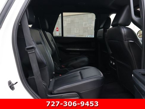 Used 2021 Ford Expedition XLT RWD image 19