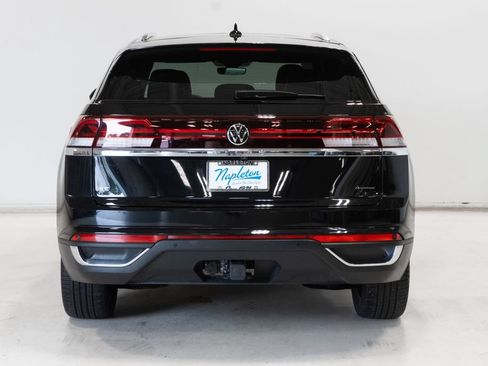 Used 2024 Volkswagen Atlas Cross Sport SE w/ Panoramic Sunroof Package AWD/4WD image 27