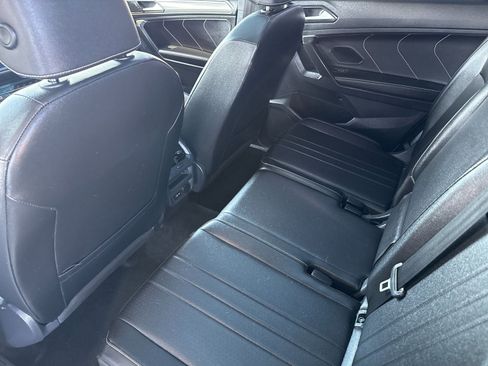 Used 2023 Volkswagen Tiguan SE R-Line FWD image 11