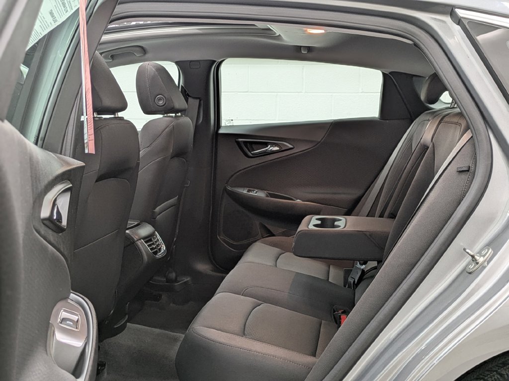 Used 2024 Chevrolet Malibu LT FWD image 12