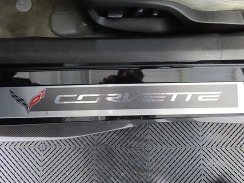 Used 2019 Chevrolet Corvette Stingray Convertible w/ 3LT Preferred Equipment Group image 17