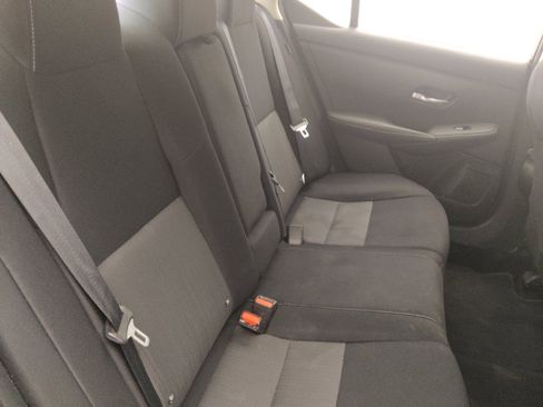 Used 2021 Nissan Sentra SV FWD image 19