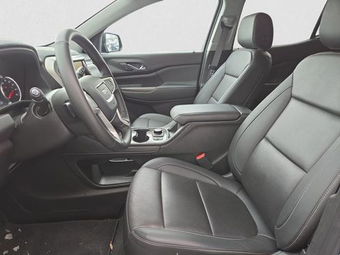 Used 2023 GMC Acadia SLT w/ Elevation Edition image 10