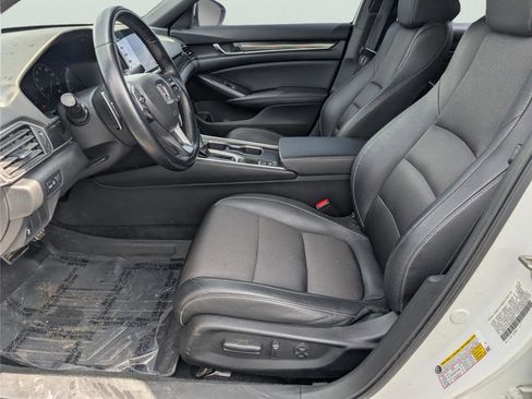 Used 2019 Honda Accord Sport image 12