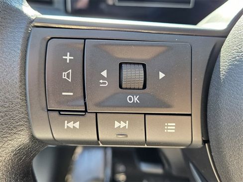 New 2026 Nissan Kicks SV image 22