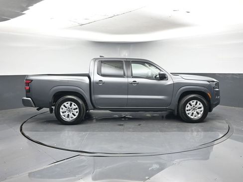 Used 2024 Nissan Frontier SV w/ SV Convenience Package image 6