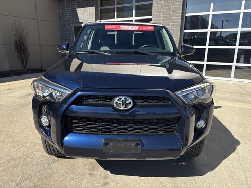 Used 2017 Toyota 4Runner SR5 Premium image 3