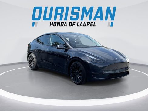 Used 2025 Tesla Model Y Performance AWD/4WD image 2