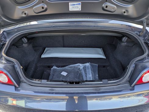 Used 2005 BMW Z4 2.5i image 10