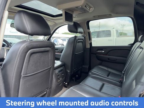Used 2013 Chevrolet Avalanche LTZ RWD image 25