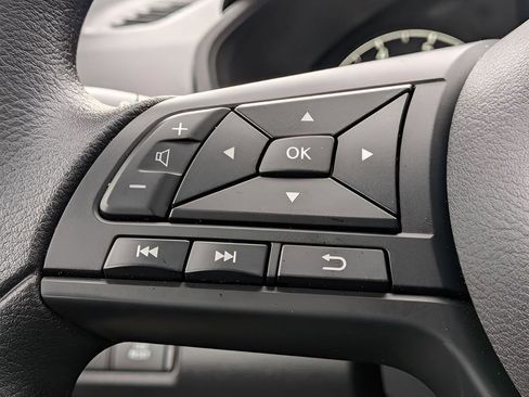 Certified 2025 Nissan Altima 2.5 S FWD image 14