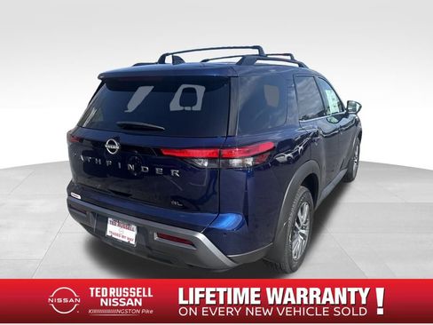 New 2026 Nissan Pathfinder SL image 5