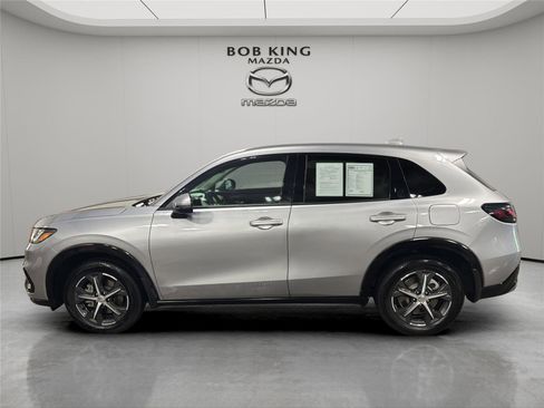 Used 2025 Honda HR-V EX-L image 2