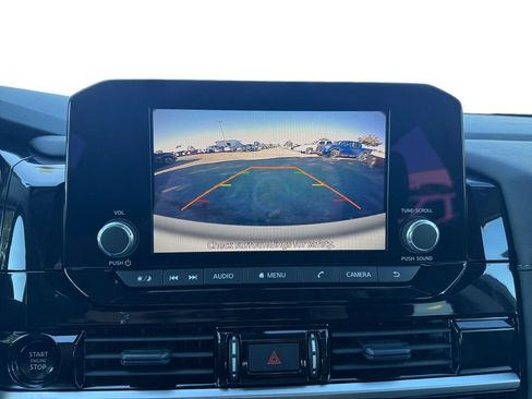 New 2025 Nissan Pathfinder SV image 20