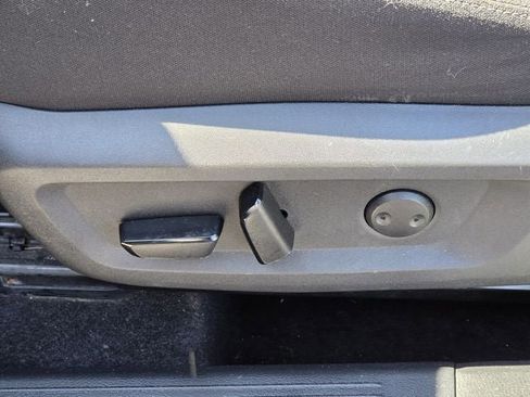 Used 2021 Nissan Rogue SV image 20