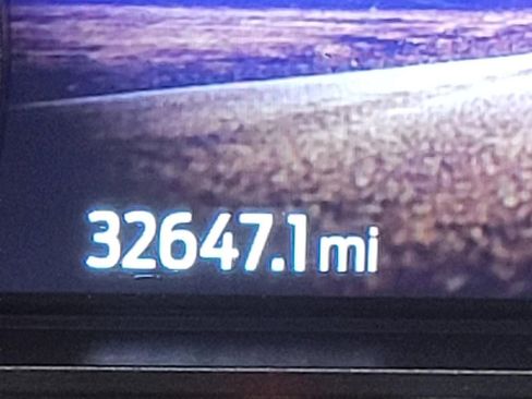 Used 2023 Ford Explorer XLT w/ Equipment Group 202A image 2