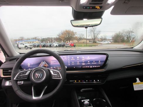 New 2026 Buick Envision Avenir image 16