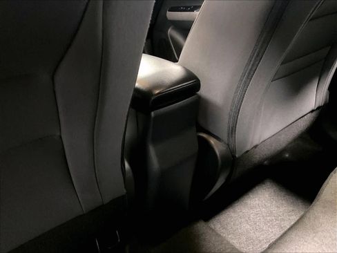 Certified 2025 Nissan Kicks SV AWD/4WD image 27