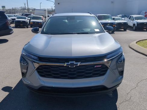 New 2026 Chevrolet Trax RS w/ Sunroof Package image 3