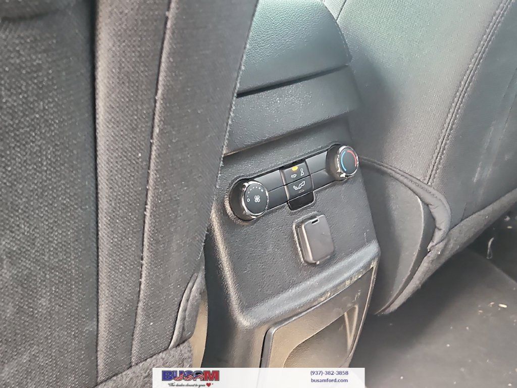 Used 2018 Ford Explorer XLT FWD image 10