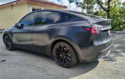 Used 2021 Tesla Model Y Long Range AWD/4WD image 3