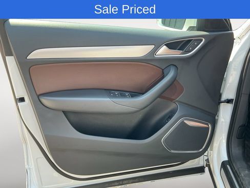 Used 2018 Audi Q3 2.0T Premium Plus w/ Premium Plus Package AWD/4WD image 10