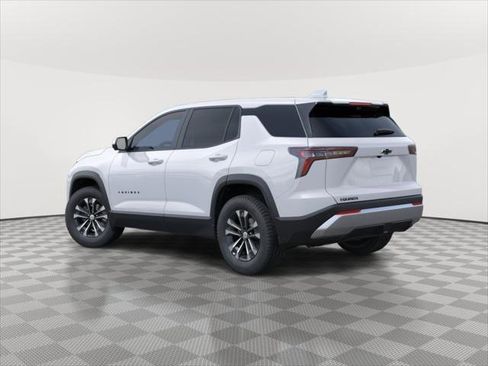 New 2026 Chevrolet Equinox LT w/ Convenience Package II image 3