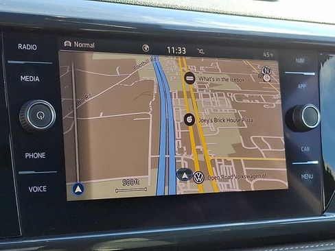 Used 2022 Volkswagen Taos SEL w/ Panoramic Sunroof Package image 15