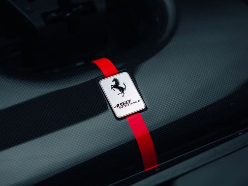 Used 2015 Ferrari 458 Speciale Coupe image 40