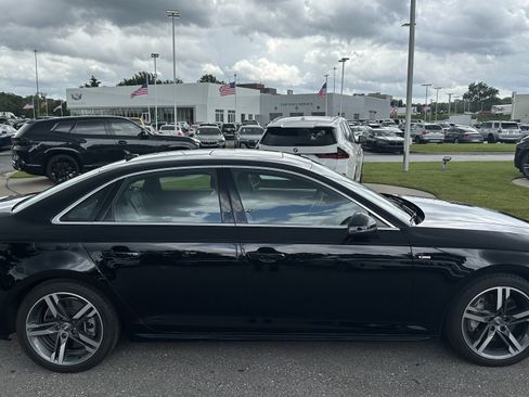 Used 2018 Audi A4 2.0T Premium Plus w/ Premium Plus Package AWD/4WD image 11