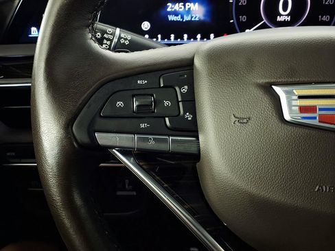 Used 2021 Cadillac Escalade Premium Luxury RWD image 21