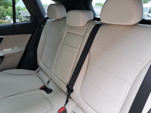Certified 2025 Mercedes-Benz GLC 350e 4MATIC image 16