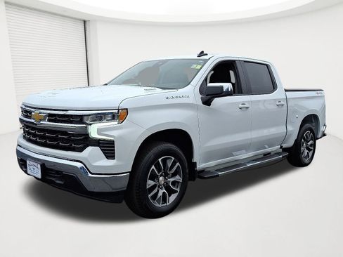 Certified 2025 Chevrolet Silverado 1500 LT AWD/4WD image 1