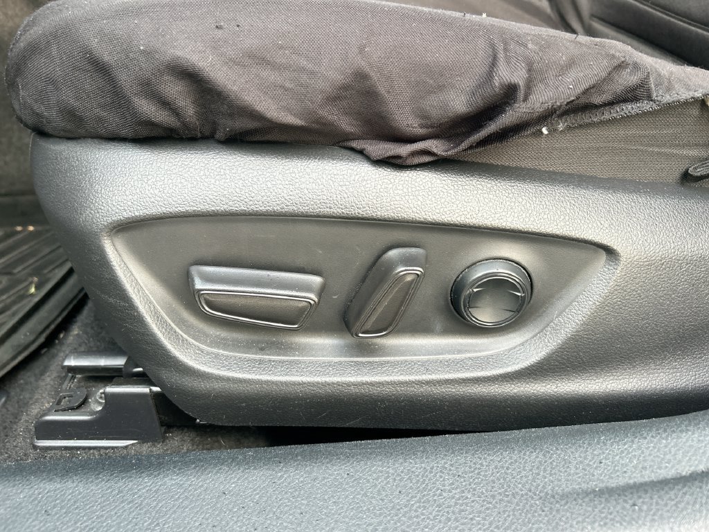 Used 2022 Toyota Camry LE FWD image 12