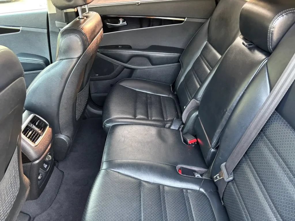 Used 2019 Kia Sorento EX w/ EX Touring Package AWD/4WD image 14