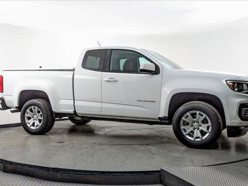 Used 2022 Chevrolet Colorado LT w/ Fleet Safety Package image 11