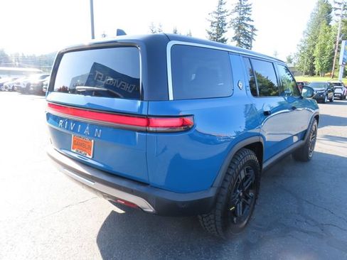 Used 2023 Rivian R1S Adventure AWD/4WD image 8