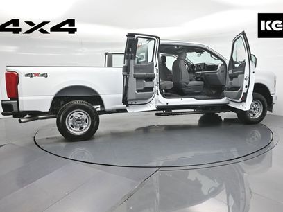 New 2025 Ford F350 XL w/ XL Chrome Package
