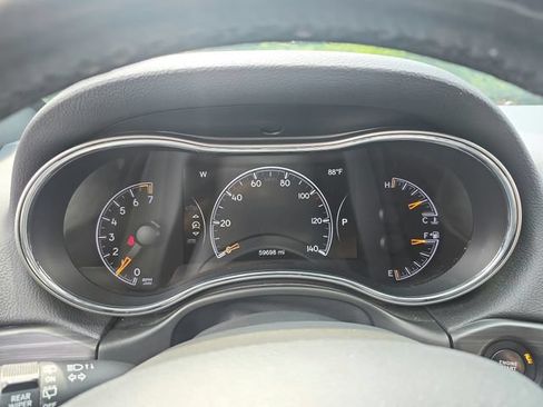 Used 2021 Jeep Grand Cherokee Limited AWD/4WD image 15