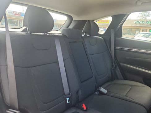 Used 2023 Hyundai Tucson SE AWD/4WD image 29