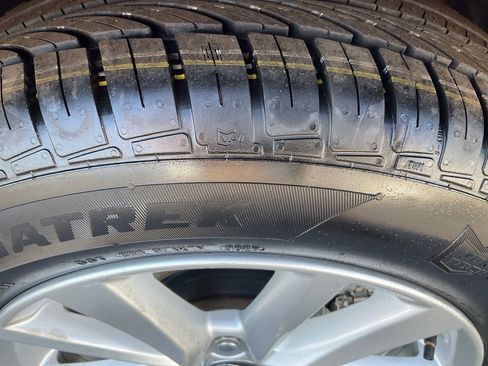 Used 2025 Toyota Camry LE image 24